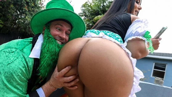 Ass Parade | Fuck Me, I'm Irish (Rose Monroe, Sean Lawless)