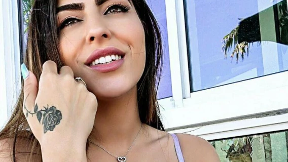 MOFOS B-Sides | Audrey Royal Sucks And Swallows (Sean Lawless, Audrey Royal)