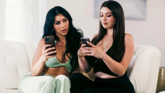 Mommy's Girl | Time To Reconnect (Queenie Sateen, Alyx Star)