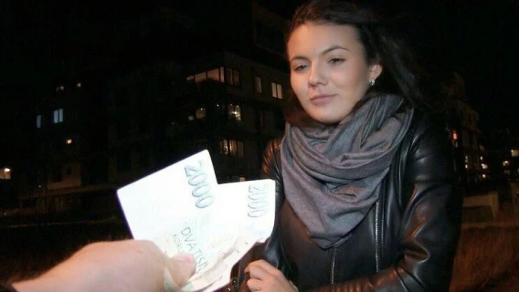 Public Pickups | Hot Euro Chick With Big Tits (Vanessa Decker)