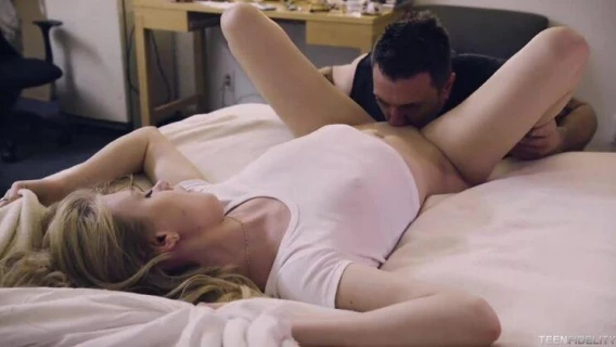 Teen Fidelity | Mark Zane And Hannah Hays In Sloppy Sister Seconds (Hannah Hays, Mark Zane)