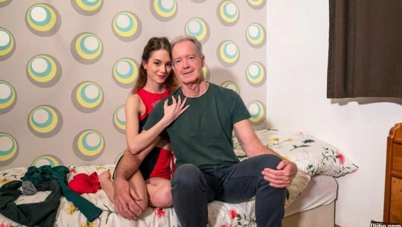 Oldje | Everybody Does It (Boris, Liz Ocean)