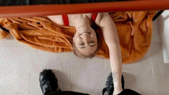 MOFOS | The Clinger (Callie Black, Victor Ray)